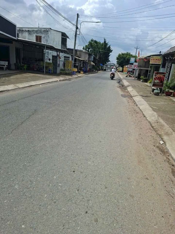 Đất mặt tiền đường Đồng Khởi, Chợ Lách, Bến Tre 650m² - Kinh doanh đa ngành nghề!