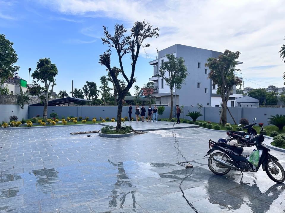 Biệt thự Thịnh Đán 600m² giá 6.1 tỷ - Sân rộng ô tô thoải mái