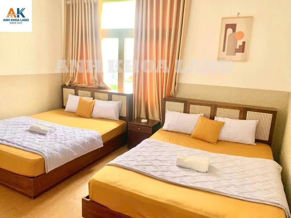 Khách sạn 4 tầng mặt tiền đường D32, Phước Long B - Doanh thu 128 triệu/tháng chỉ 20 tỷ!