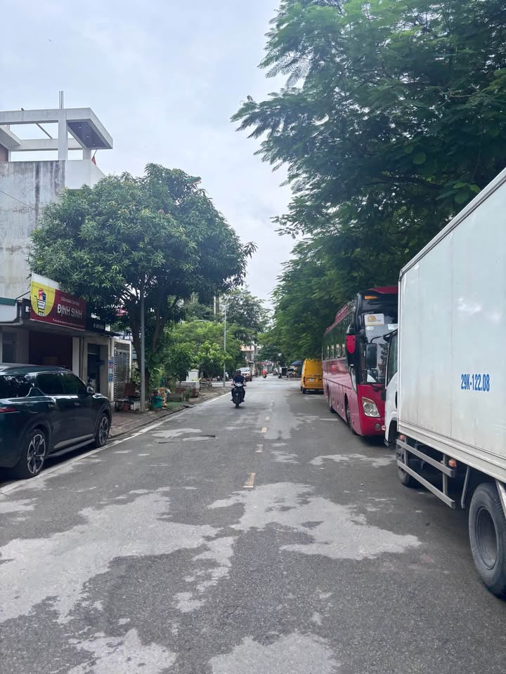 Bán đất mặt đường Phúc Lợi, Long Biên 60m² - Vị trí kinh doanh đắc địa!