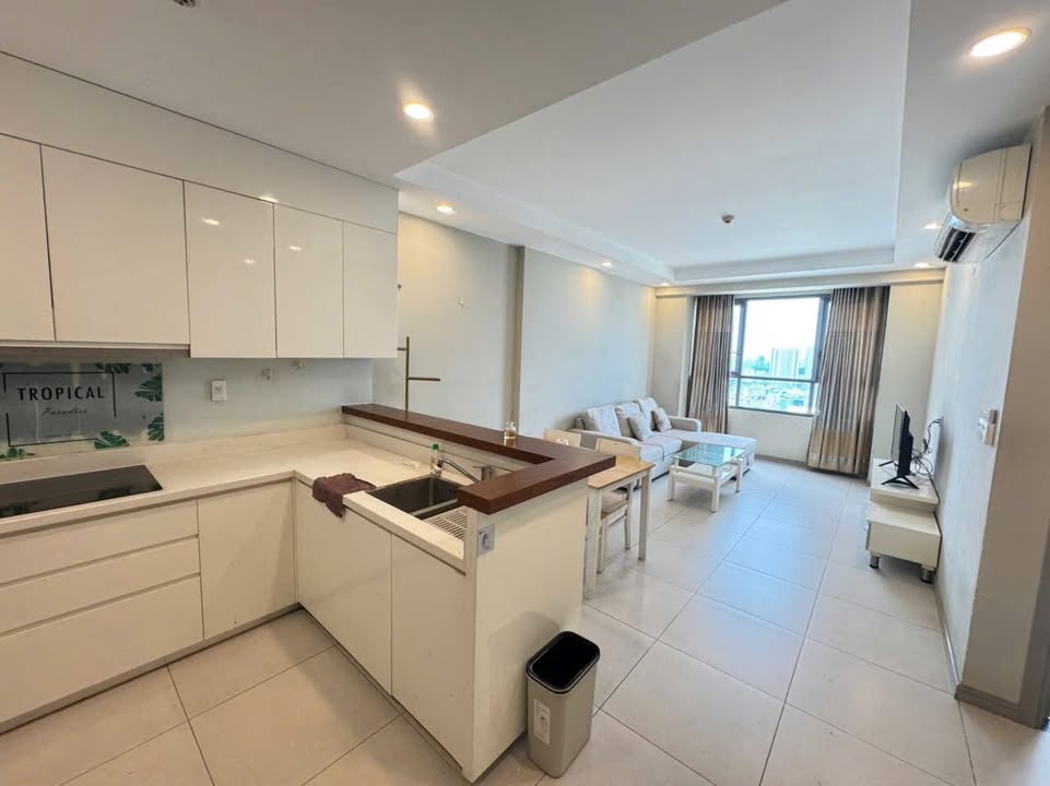 Căn hộ GoldView quận 4 70m² giá chỉ 15 triệu - Full nội thất tiện nghi!