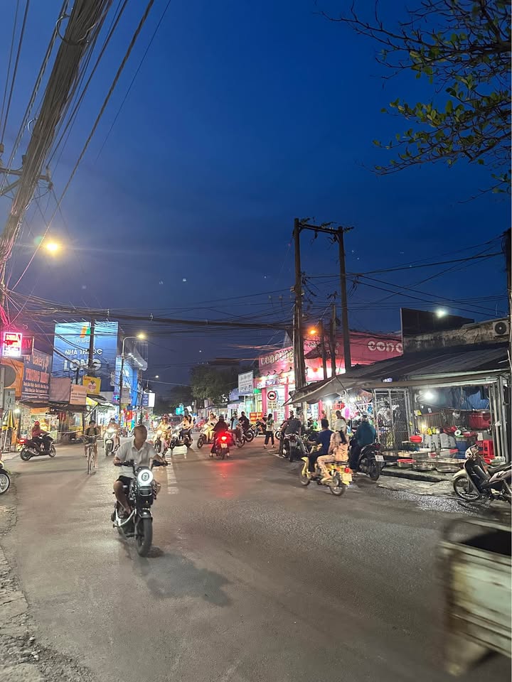 Bán mặt tiền đường Nguyễn Phúc Chu, Trảng Dài, 125m² giá 5.8 tỷ - Sổ hồng riêng, vị trí đắc địa!