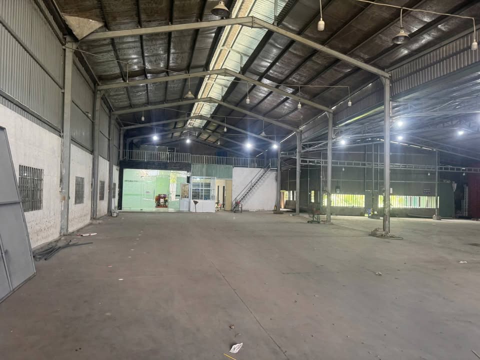 Kho cho thuê 1600m² mặt tiền đường tránh Cai Lậy – Tiền Giang - Giá chỉ 900 triệu/vụ!