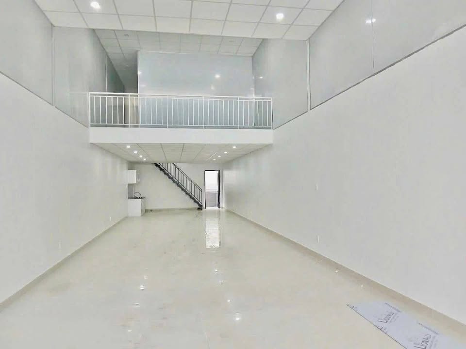 Nhà nguyên căn Thạnh Xuân 125m² giá chỉ 10 triệu - Phù hợp làm văn phòng và bán hàng online!