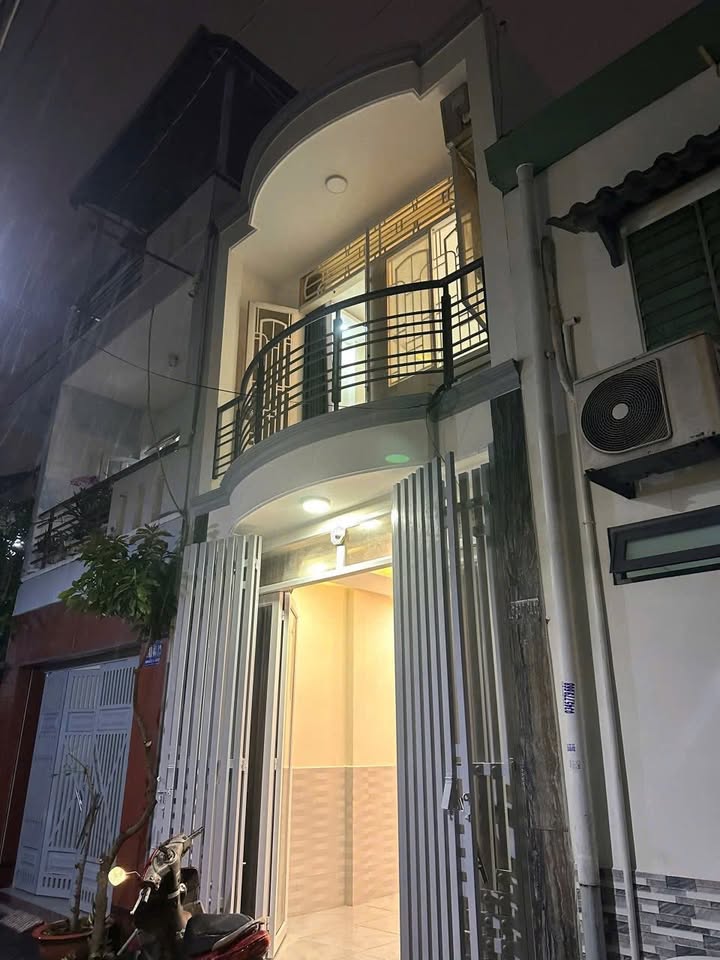 Nhà nguyên căn hẻm 141 đường Số 28, Gò Vấp 33m² giá 10 triệu - Khu vực an ninh yên tĩnh!