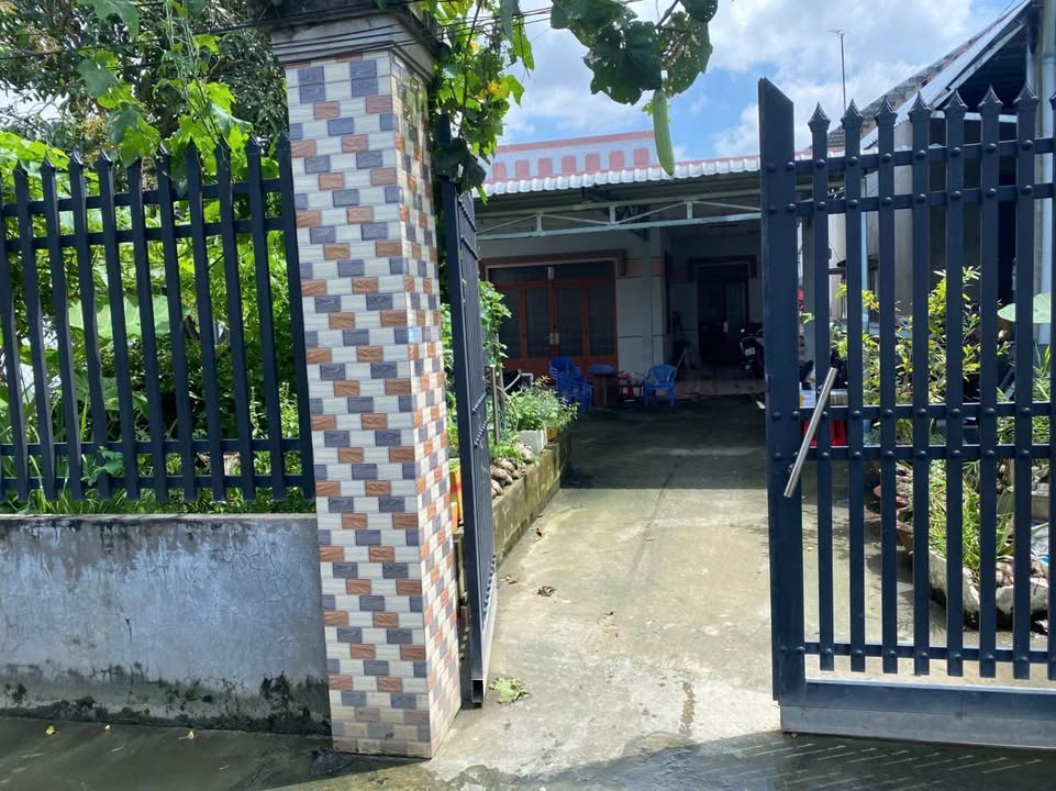 Đất thổ cư xã Bình Phú, Bến Tre 314m² giá 2.5 tỷ - Sổ đỏ chính chủ, thương lượng tốt!