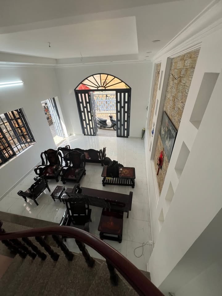 Biệt thự sân vườn 130m² đường Vườn Lài, Quận 12 - Chính chủ bán gấp chỉ 5.9 tỷ!