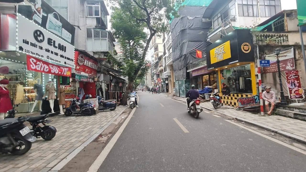 Bán mặt phố Yên Phụ, Tây Hồ, 266m² - Mặt tiền 7.9m, Sổ đỏ chính chủ!