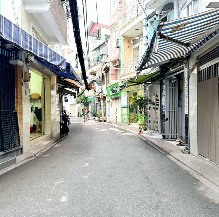 Nhà phố Phú Nhuận 40m² giá 6.25 tỷ - Gần mặt tiền Nguyễn Đình Chiểu!