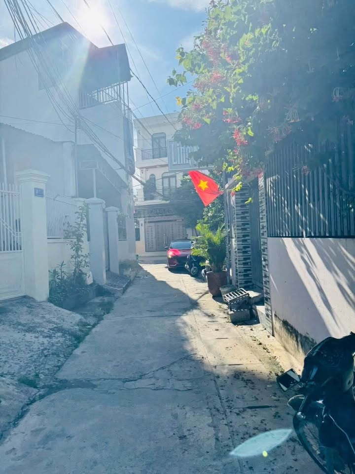 Nhà cấp 4 tại hẻm 505 Vĩnh Ngọc 120m² giá chỉ 3.55 tỷ - Sổ đỏ chính chủ!