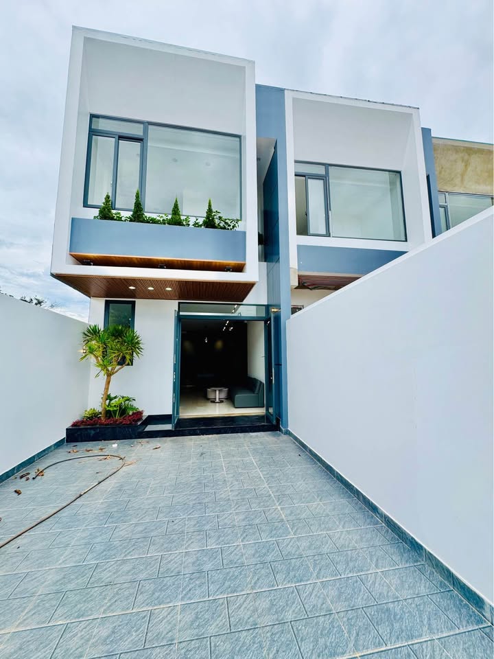 Nhà hẻm chính Hàn Mạc Tử, Pleiku 130m² giá chỉ 2.7 tỷ - Sẵn sàng vào ở!