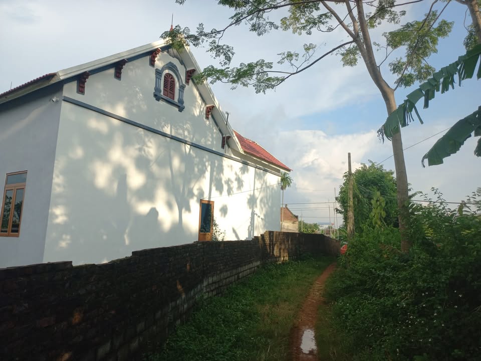 Đất nền Chương Mỹ 300m² giá 2 tỷ - Nhà kiên cố sẵn, vào ở ngay!