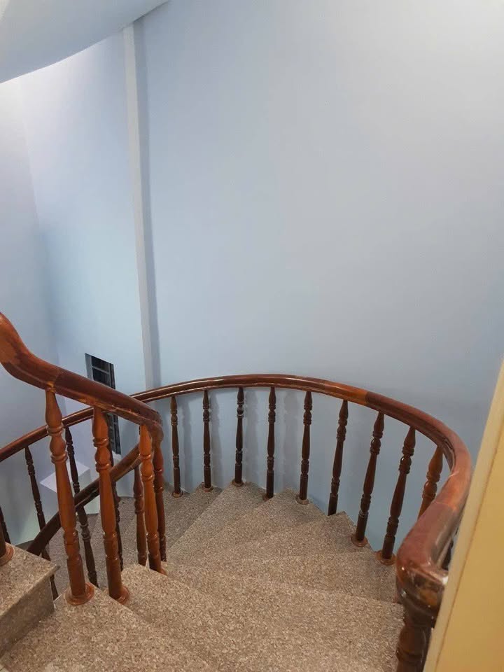 Nhà cho thuê 109/4B Hoàng Văn Thụ, Phú Nhuận 35m² - Khu dân trí cao, sân để xe hơi!