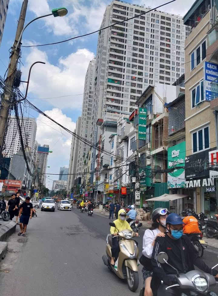 Cho thuê nguyên căn mặt phố Nguyễn Tuân - Thanh Xuân 29m² giá 26 triệu - Phù hợp kinh doanh mọi loại hình!