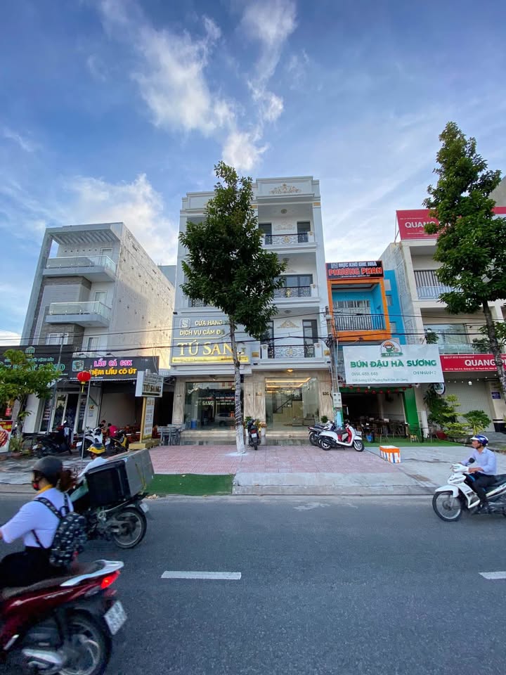 Bán gấp FrontHouse mặt tiền đường 3/2, Rạch Giá, 125m² - Đầu tư sinh lời lý tưởng!