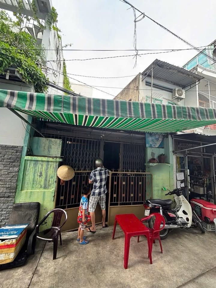 Nhà bán Quận 6 - Bà Hom 52m² giá 5 tỷ - Hẻm xe hơi thông thoáng!