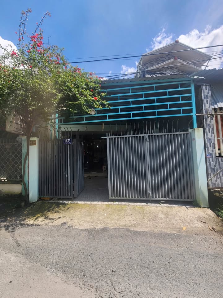 Nhà cấp 4 Mỹ Quý 70m² giá 1.3 tỷ - Gần chợ Mỹ Quý chỉ 500m!