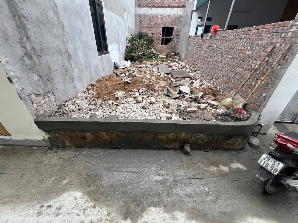 Nhà bán Dục Tú Đông Anh 42m² giá 3 tỷ - Cơ hội đầu tư hấp dẫn!
