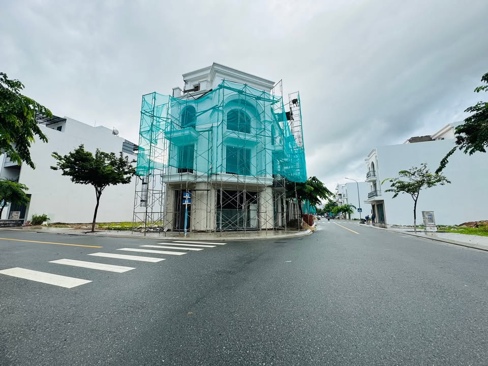 Shophouse VCN Phước Long 2 Nha Trang 82.5m² giá 6.85 tỷ - Pháp lý rõ ràng, vị trí đẹp!