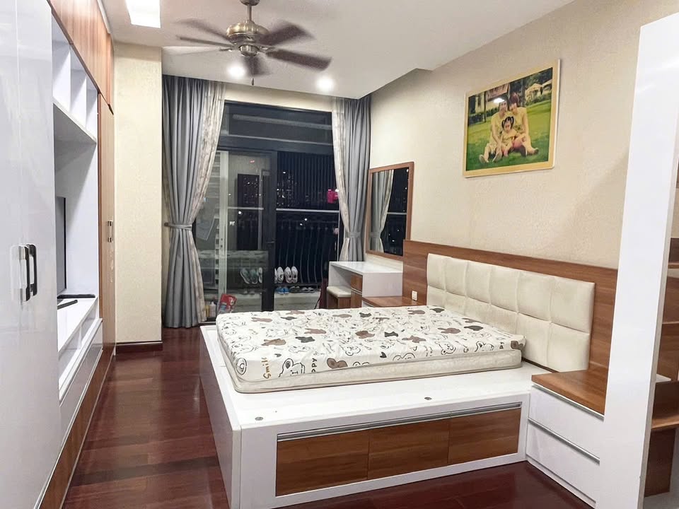 Căn hộ ROYAL CITY - R2 109m² giá thỏa thuận - Full nội thất, tầng thấp