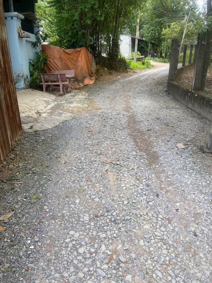 Nhà cấp 4 Dĩ An 182m² giá 2.1 tỷ - Địa chỉ vàng Tân Phước Khánh!