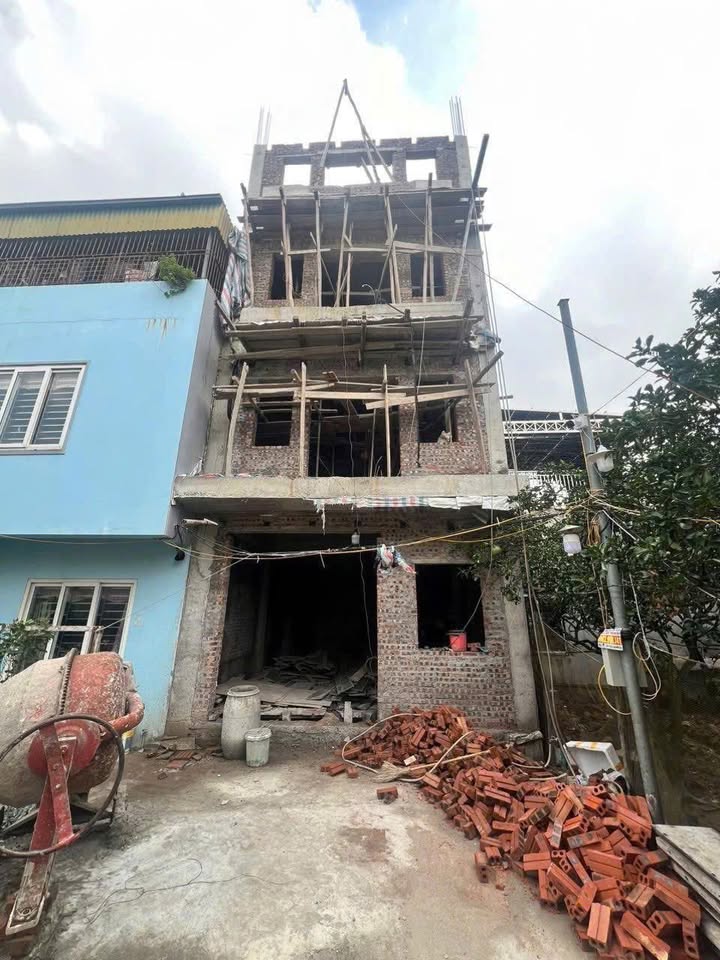 Nhà 5 tầng tại An Thượng, Hoài Đức 32,5m² giá 4,5 tỷ - Sổ đỏ chính chủ!