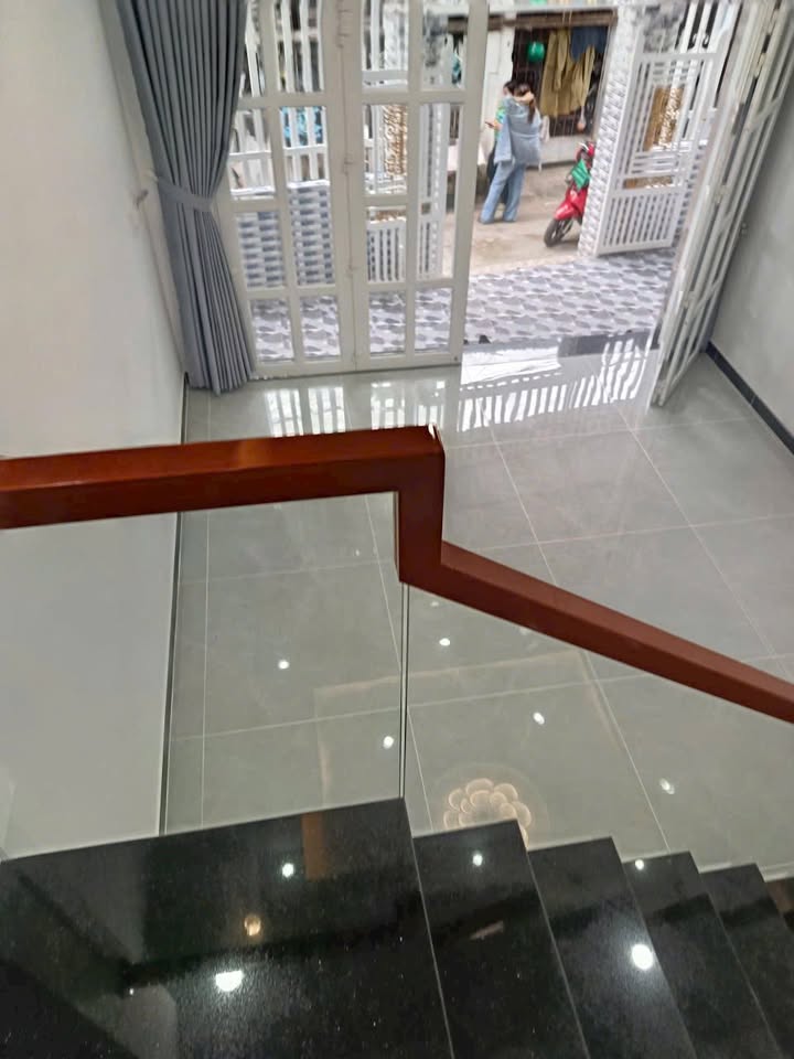 Nhà riêng Phường 3 TP Vĩnh Long 81m² giá 2.69 tỷ - Ô tô vào tận nhà!