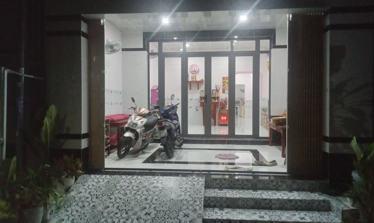 Nhà mới xây Rạch Giá 962m² giá 1.2 tỷ - Khu vực an ninh, chất lượng cao!