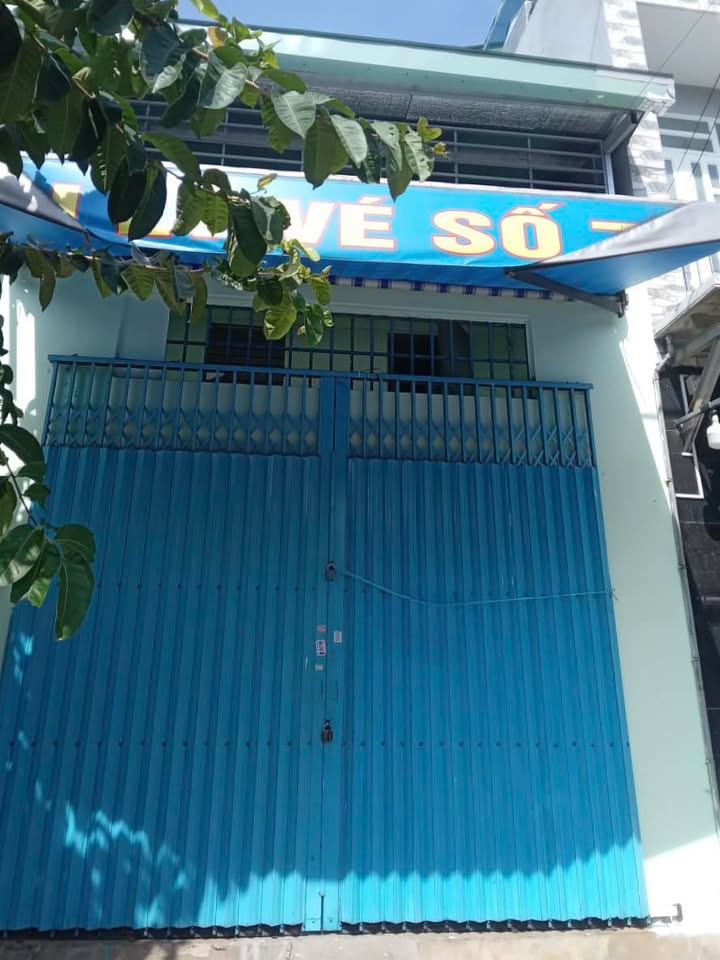 Nhà mặt tiền đường Kênh Tân Hóa, Tân Phú 48m² giá chỉ 10 triệu - Mặt tiền kinh doanh lý tưởng!