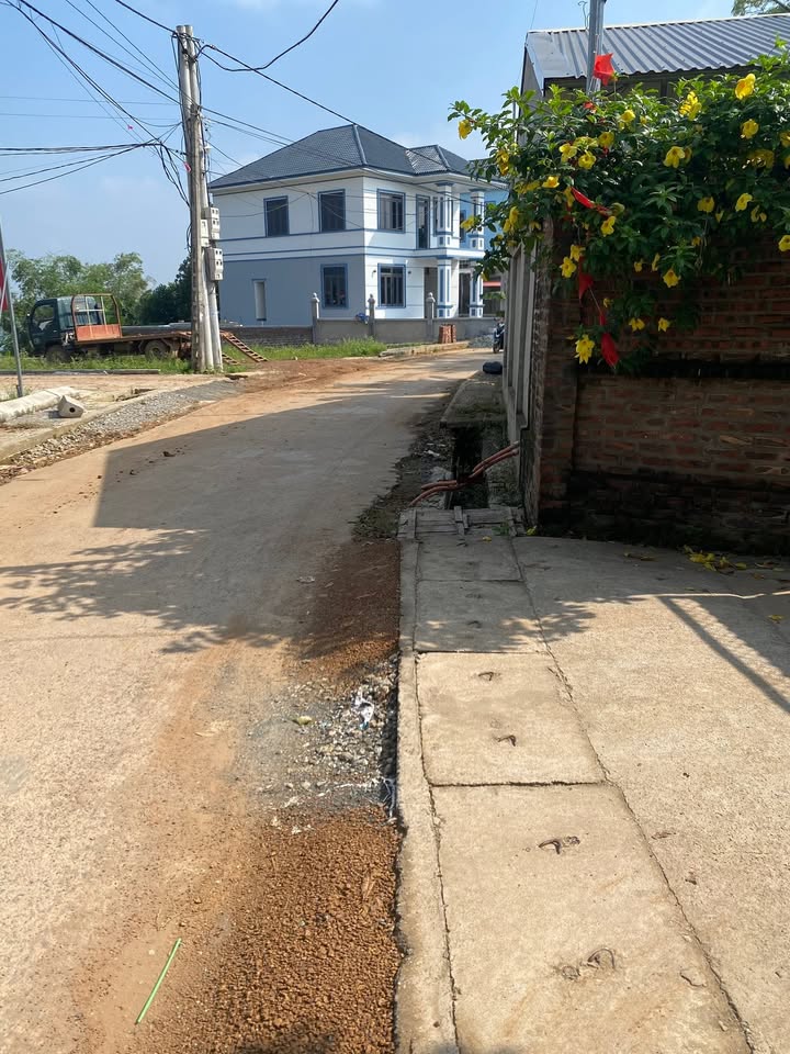 Đất nền Phú Cát Quốc Oai 166m² giá 2 tỷ - Sổ đỏ chính chủ, đầu tư sinh lời!