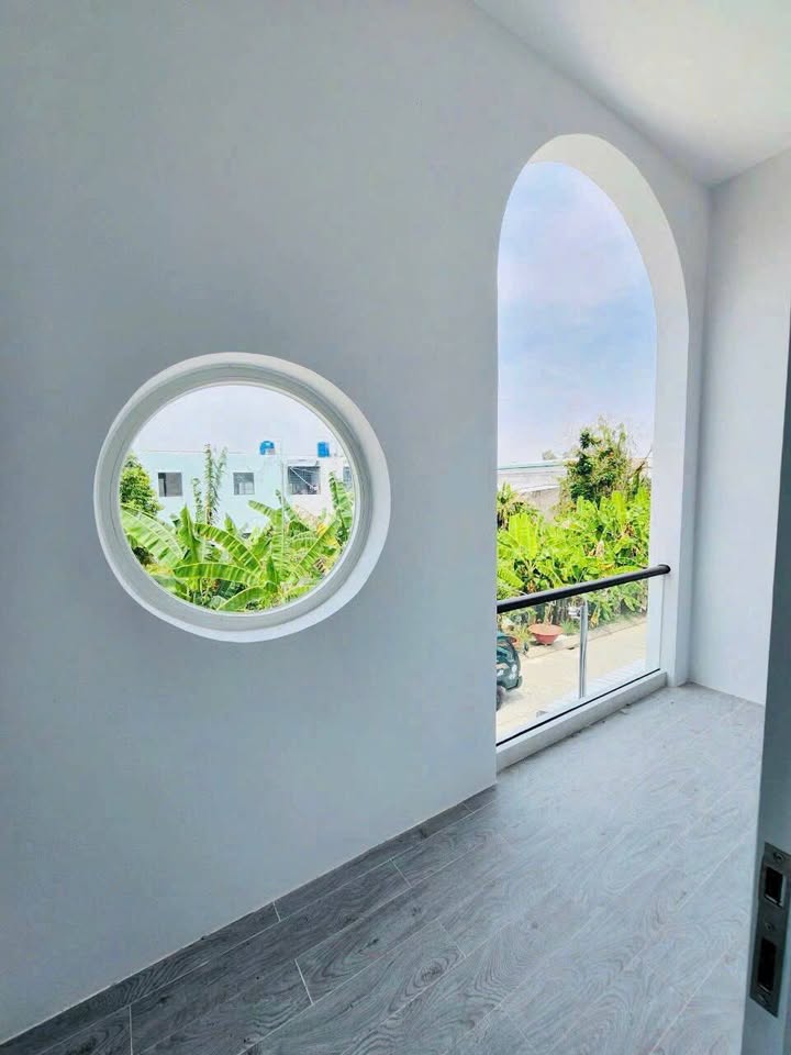 Nhà mặt tiền Hồ Văn Huê, Rạch Giá 83m² giá 1.95 tỷ - Thiết kế hiện đại, chính chủ!