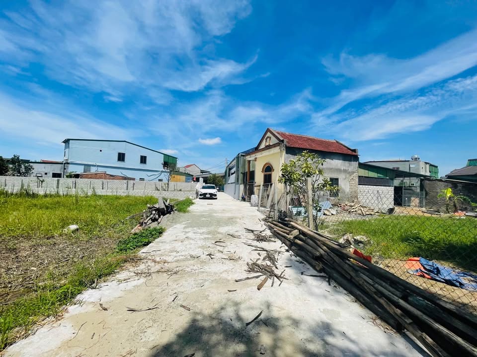 Đất Hưng Chính Vinh 110m² giá 2.35 tỷ - Gần chợ Hưng Chính sầm uất!