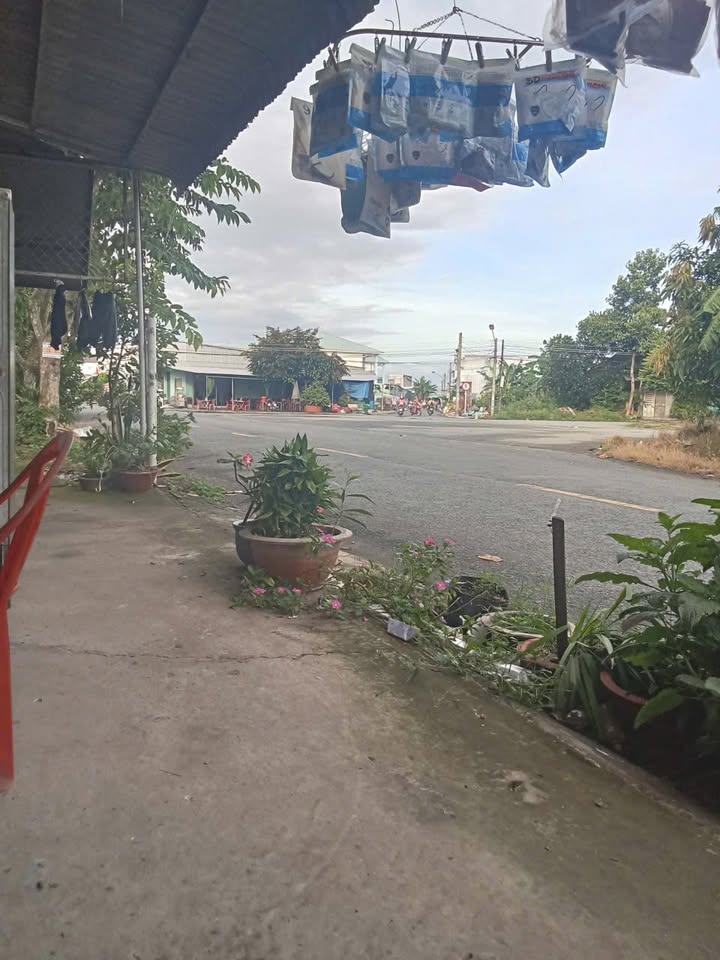 Nhà cấp bốn tại chợ đường Thét, Mỹ Quý 81m² giá 1.2 tỷ - Đầu tư sinh lời!