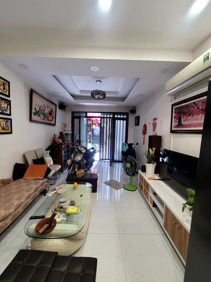 Nhà phố Cư Xá Đô Thành, quận 3, diện tích 43m² - Khu phân lô đồng bộ, ô tô vào tận nhà!