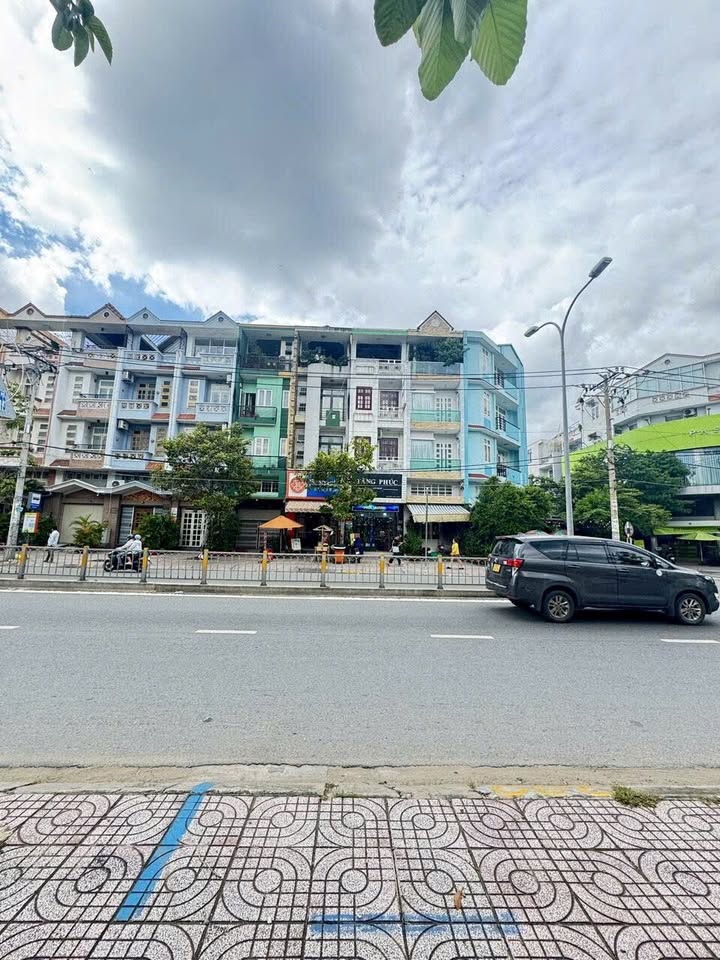 Bán nhà mặt tiền Tạ Quang Bửu Quận 8, diện tích 64m², giá 16.5 tỷ - Đầu tư sinh lời ngay!