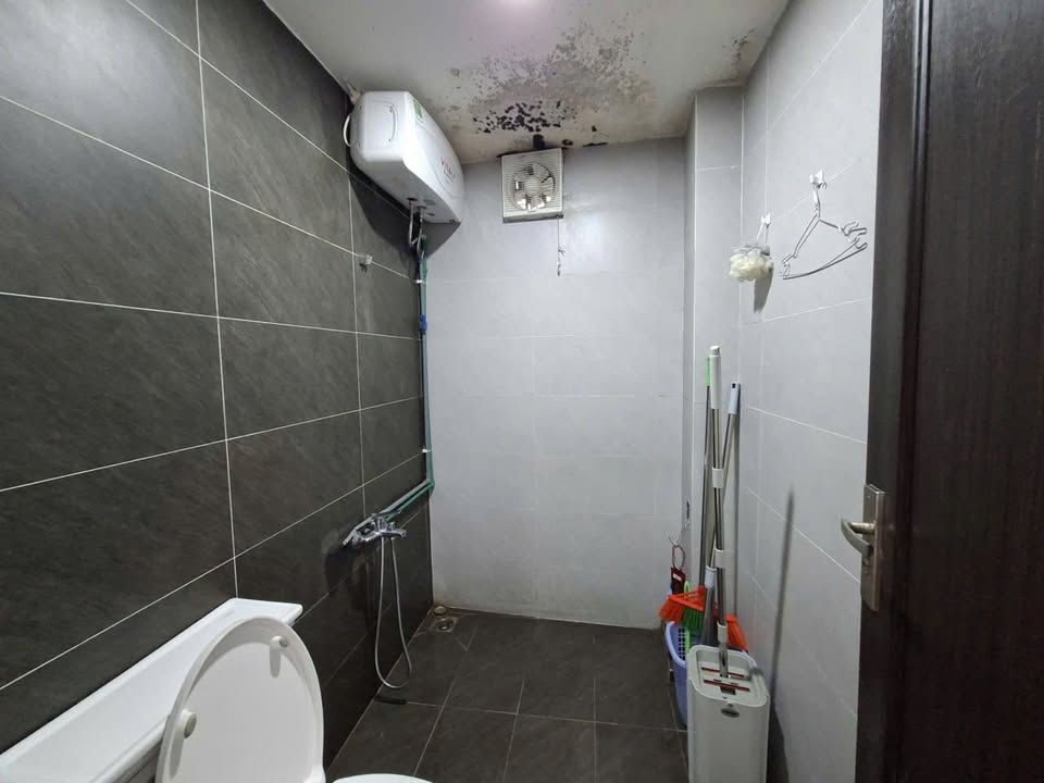 Nhà cho thuê 4 tầng đường Tiểu La Đà Nẵng 72m² - Vị trí đắc địa, gần khu kinh doanh sầm uất!