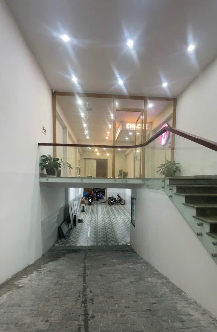 Cho thuê mặt bằng FrontHouse tại đường Phan Trung, Trảng Bom - Tầng 1 22 triệu/tháng, Tầng 2 11 triệu/tháng - Nhà mới, có thang máy!