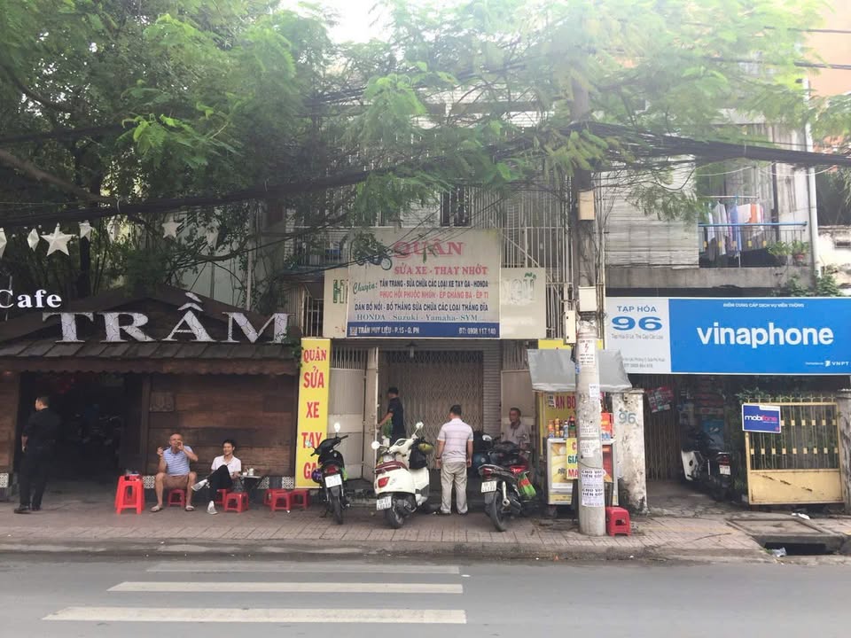 Bán nhà mặt tiền 98 Trần Huy Liệu, Phú Nhuận 99m² - Vị trí đắc địa, kinh doanh thuận lợi!