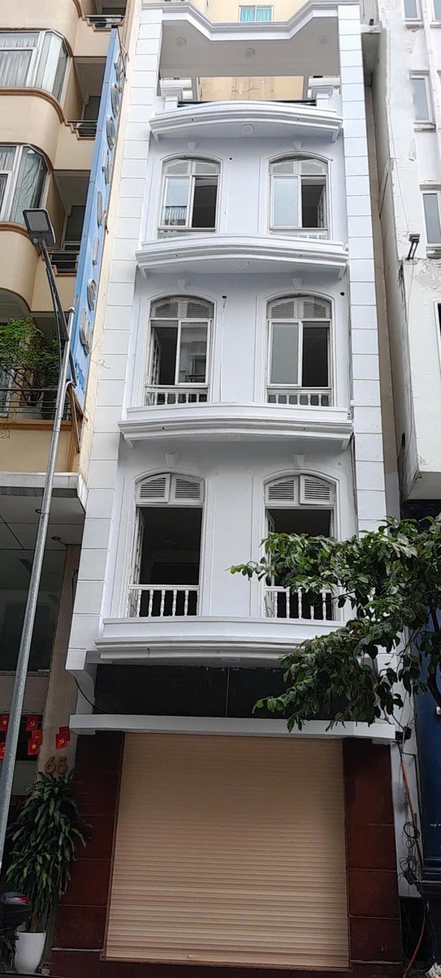 Nhà mặt phố Cửa Bắc Ba Đình 50m² giá 60 triệu - Kinh doanh sầm uất!