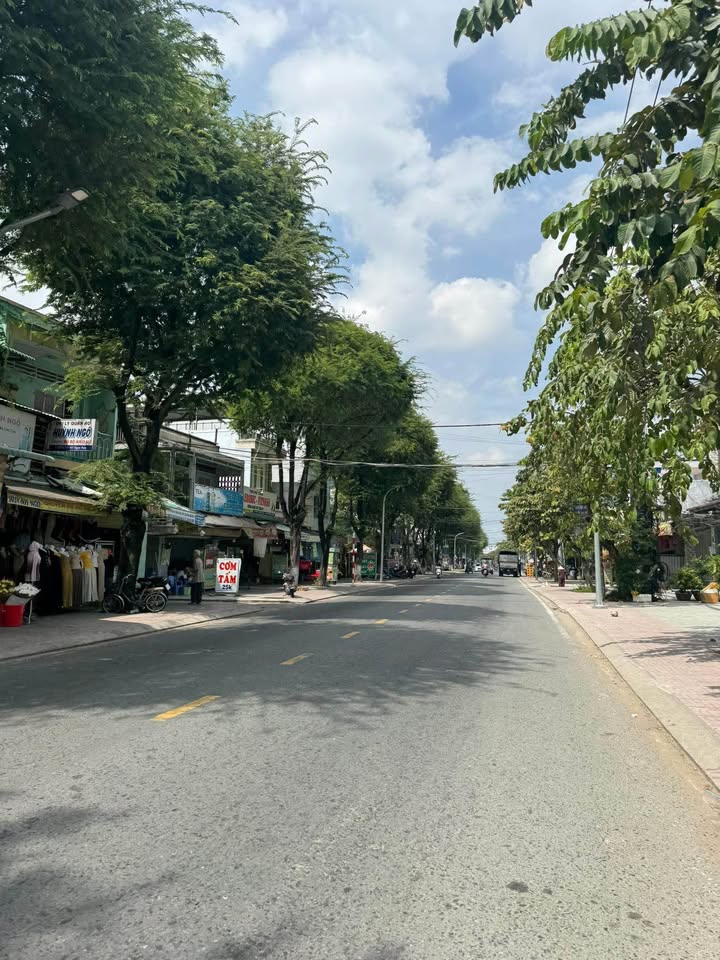 Nhà mặt tiền Lê Thị Hồng Gấm, Thới Sơn, 157m² giá 5 tỷ - Đầu tư sinh lời lý tưởng!