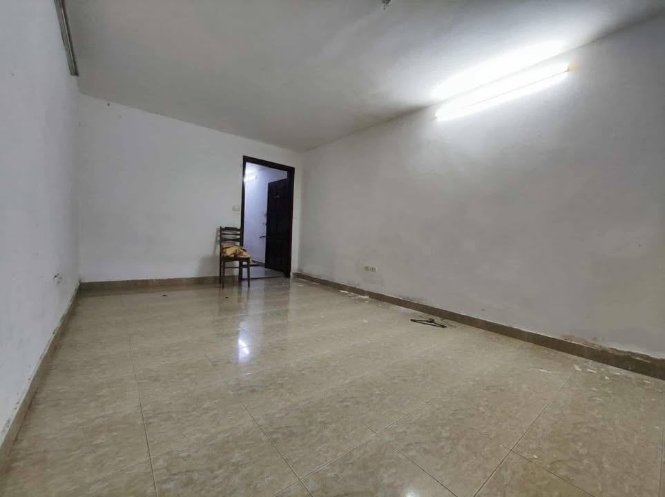 Nhà tập thể cho thuê tại Thành Công, Ba Đình 45m² giá chỉ 6.5 triệu - Tiện ích đầy đủ!