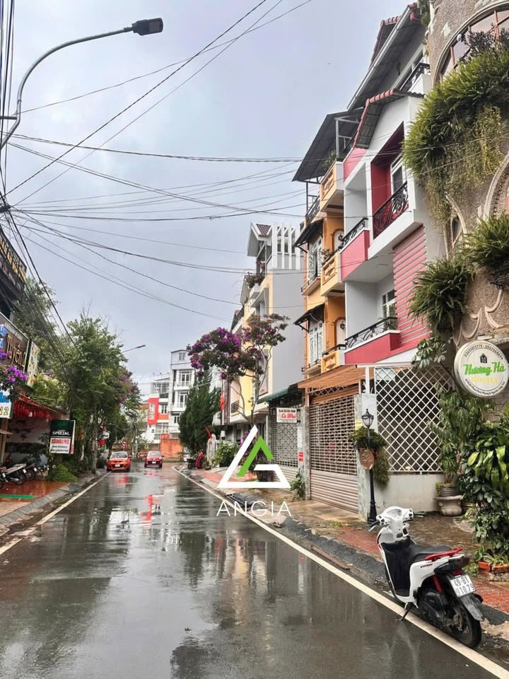 Nhà phố 3 tầng Phan Đình Phùng, Đà Lạt 89m² giá 13 tỷ - Đầu tư sinh lời cao!