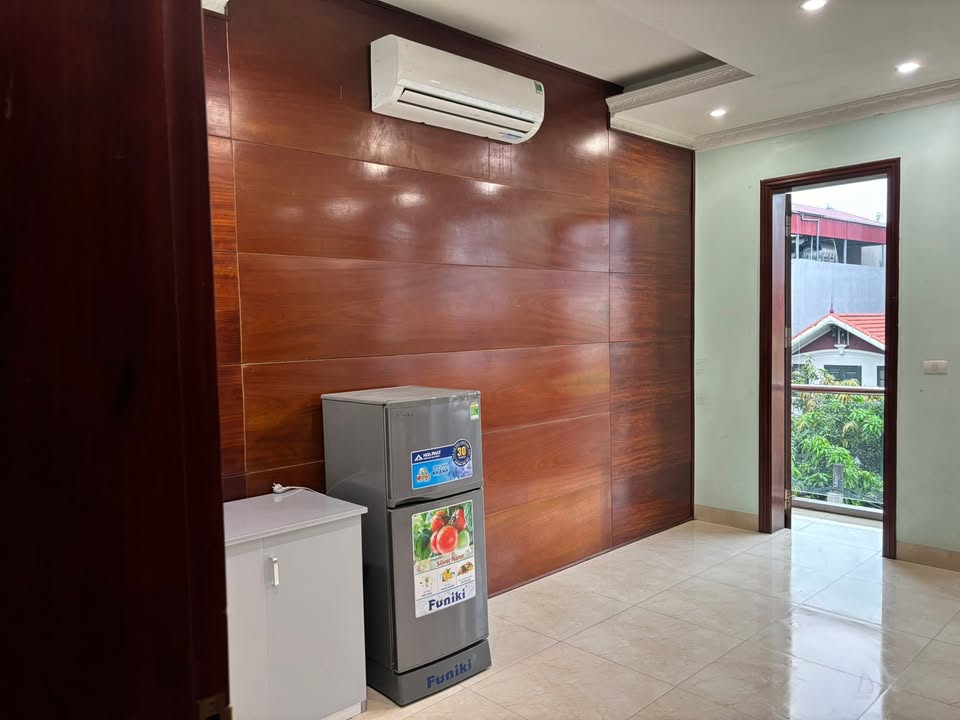 Phòng cho thuê tại phố Ái Mộ, Long Biên - Giá 5,9 triệu, nội thất đầy đủ!