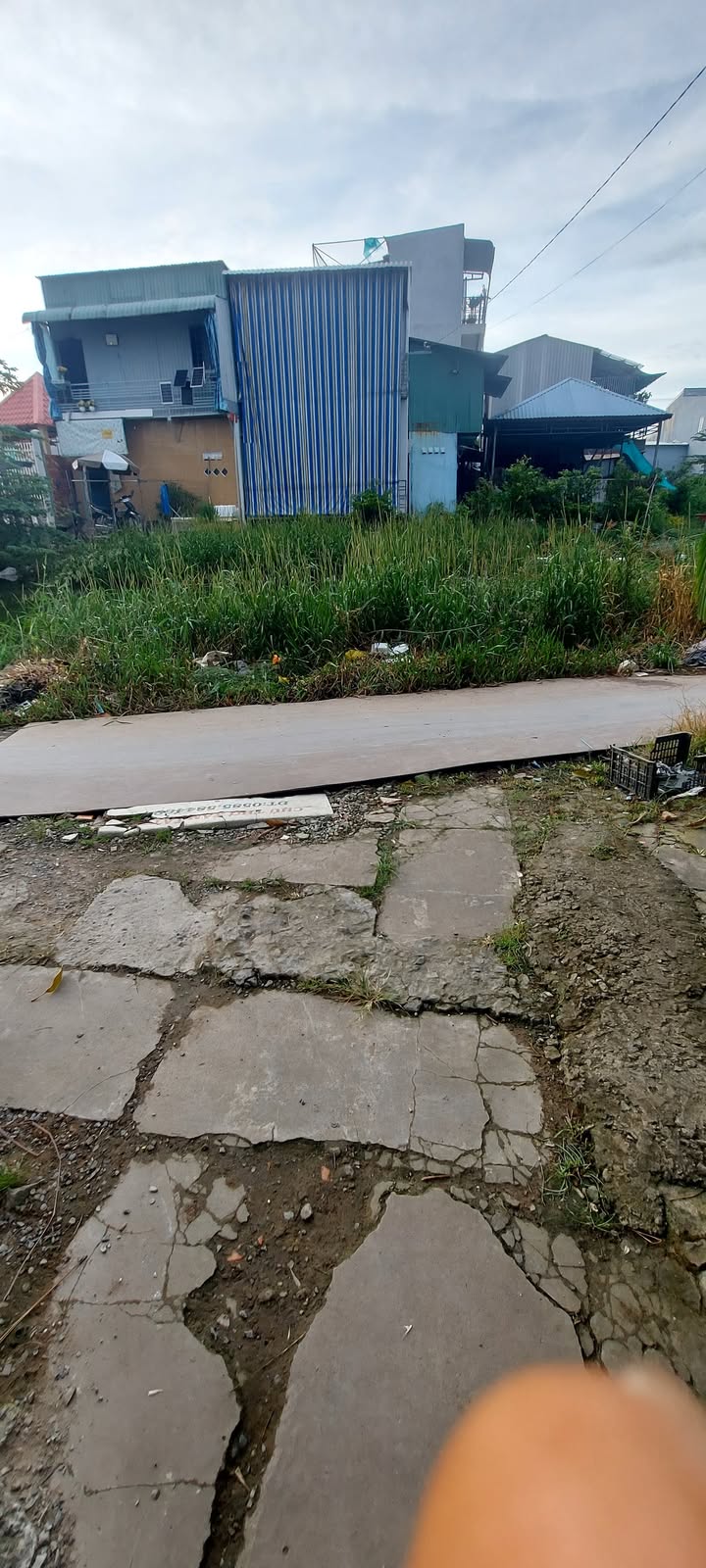 Đất Rạch Ông Mạnh, Long Xuyên 90m² giá 1.2 tỷ - Sổ hồng chính chủ, tiện ích đầy đủ!