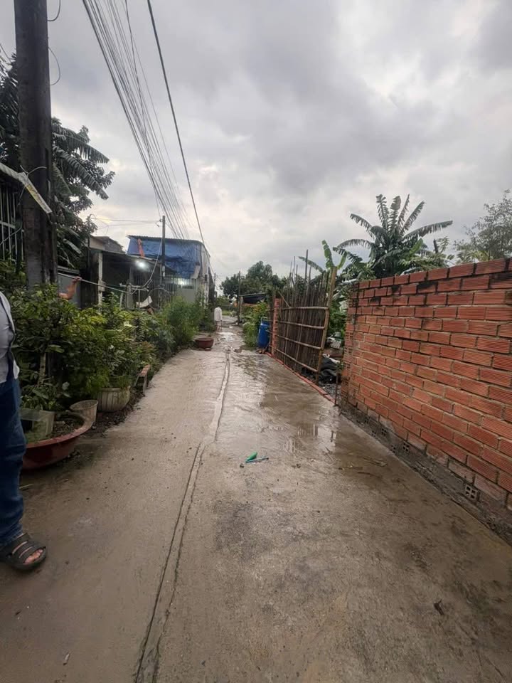 Đất nền Hóc Môn 72m² giá 2.6 tỷ - Bán gấp, pháp lý rõ ràng!