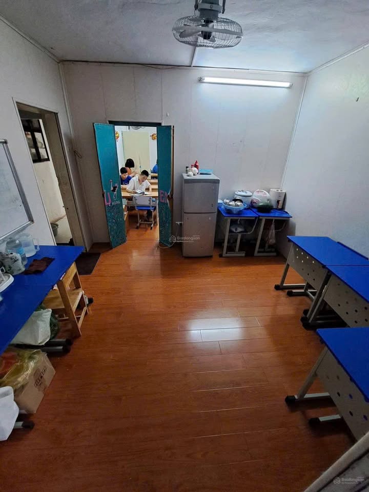 Căn hộ cho thuê Đường Đặng Văn Ngữ 70m² chỉ 8,5 triệu - Sẵn sàng vào ở ngay!