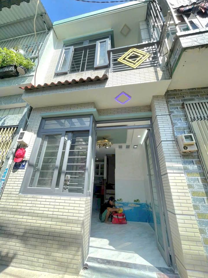 Nhà phố hẻm 3m đường TL37, Q12 - Diện tích 21m² giá 850 triệu - Cơ hội sở hữu nhà nhỏ xinh!