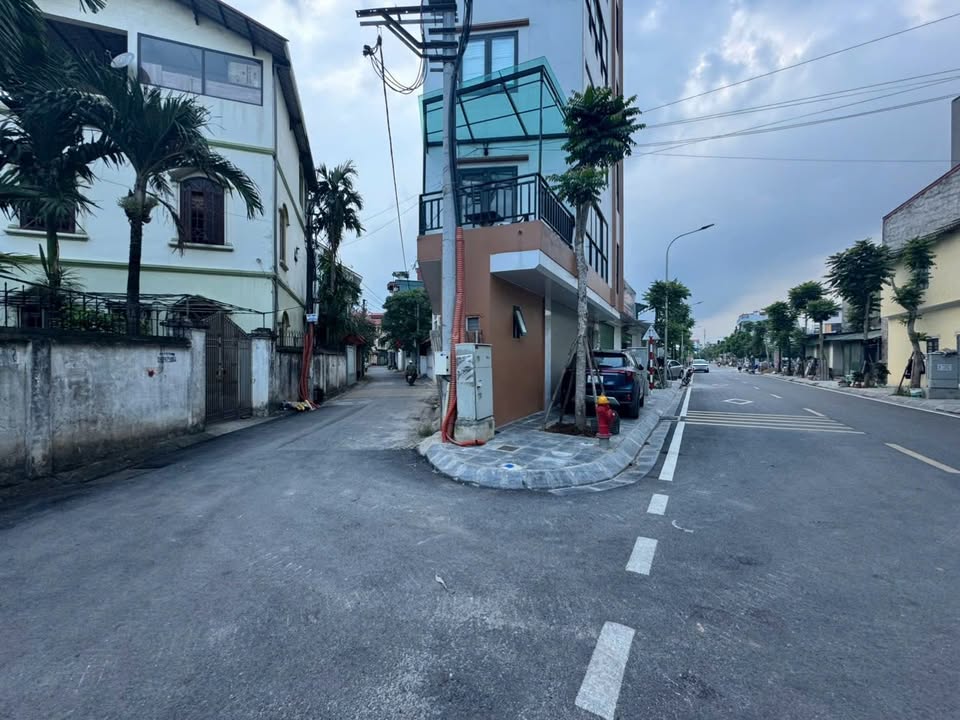 Đất Cự Khối Long Biên 35m² giá 6 tỷ - Sổ đỏ chính chủ, ô tô vào tận nơi!