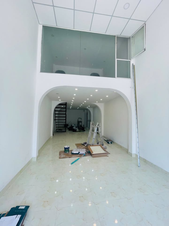 Nhà mặt tiền đường Phạm Viết Chánh, Q.1 - Diện tích 80m² - Giá thuê chỉ 50 triệu/tháng!