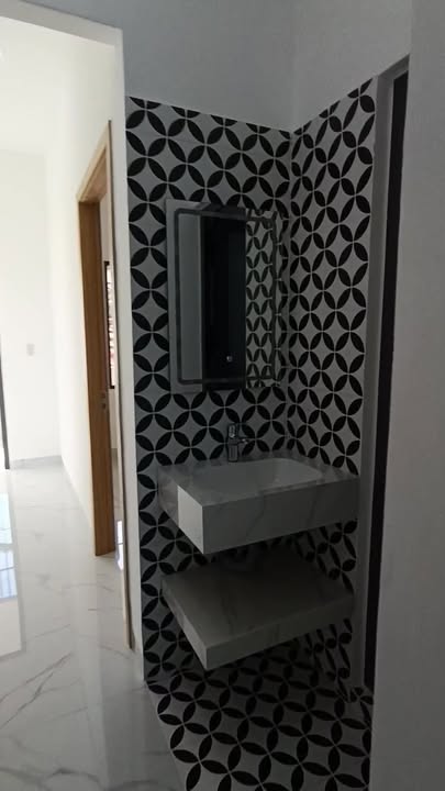 Bán nhà mới đẹp tại Phương Sài 65.5m² giá 4.38 tỷ - Thiết kế hiện đại, sẵn sàng vào ở!